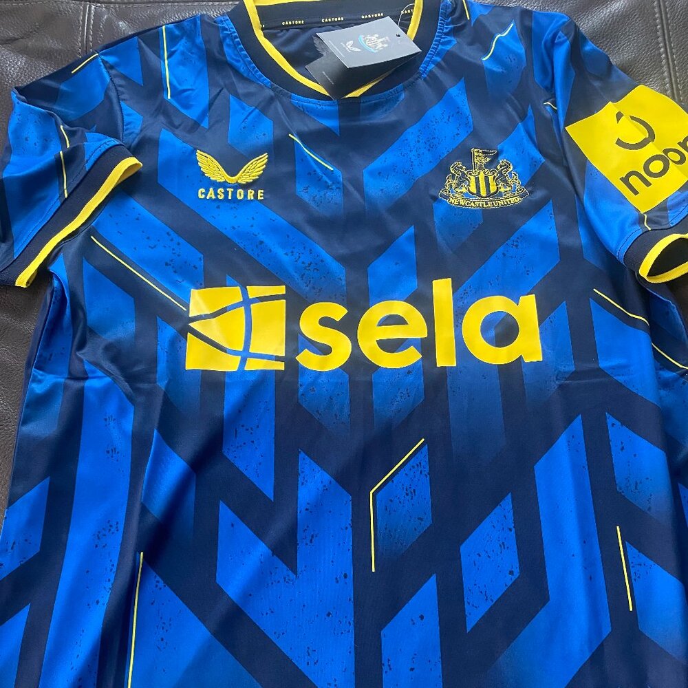 ENGLAND Premier NEWCASTLE UNITED Men's JERSEY Sz M,L,XL,2XL New by Castore